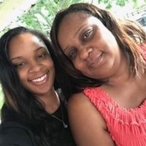 Meet your Posher, Sherry